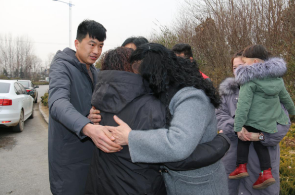 今日頭條科技助力“尋二代”尋根 山東籍赴臺老兵后人終能回鄉探親 今日頭條科技助力“尋二代”尋根 山東籍赴臺老兵后人終能回鄉探親