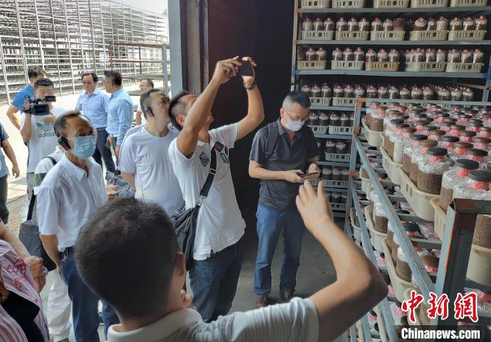 8��27�գ��ڴ��_(t��i)�̅��^�����_(t��i)�Y�r(n��ng)�I(y��)��I(y��)�������i �z