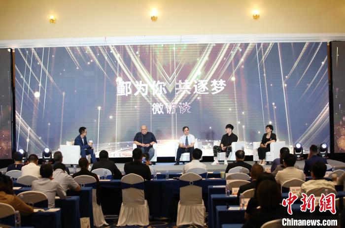 ΢�LՄ �������D �z