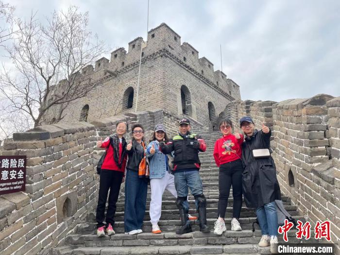 ��������L���c�οͺ�Ӱ�������L�߹��D