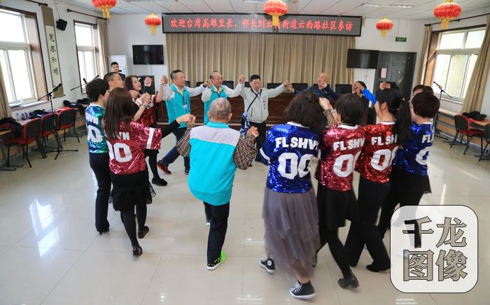 һ����ӣ����ƍ��ֵ�����·��^���L��