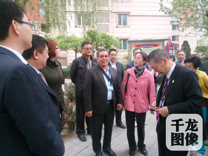 到新村街道怡海花園參訪。 到新村街道怡海花園參訪。