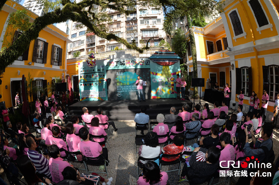 ���l�����F��