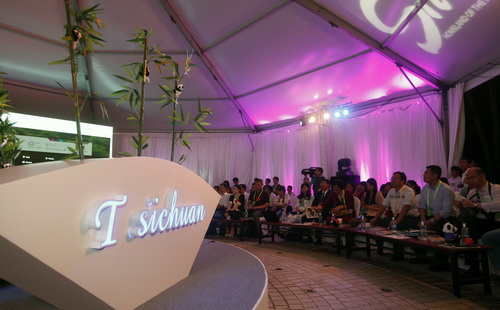 �Ĵ�֮ҹ�F(xi��n)��(ch��ng)