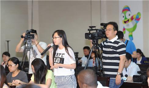 南京青奧組委會(huì)舉行火炬?zhèn)鬟f新聞發(fā)布會(huì) 南京青奧組委會(huì)舉行火炬?zhèn)鬟f新聞發(fā)布會(huì)