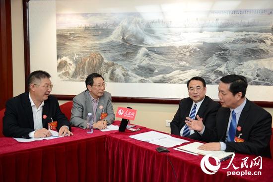 ��λί�T����ӑՓ������ �z