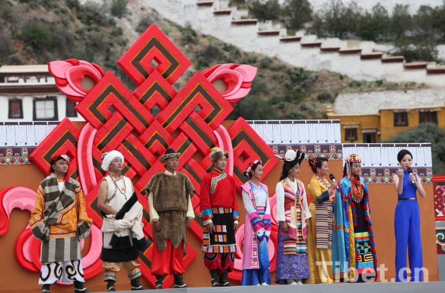 �����B�ġ�ˇ�g�F���M����