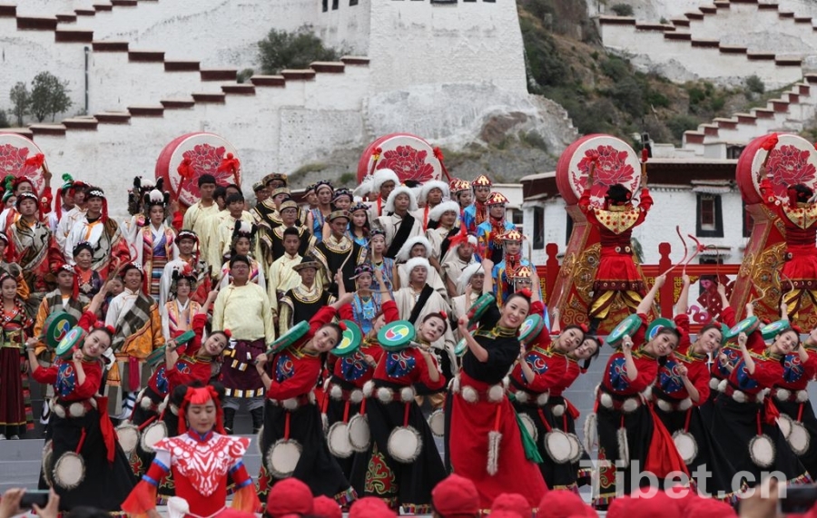 �����B�ġ�ˇ�g�F���M����