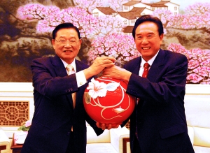 �������磬�����������L�������򺣅f�����L�����ٛ��һ�������Ļ�ƿ����������֕�Ҋ�˺������������Fһ�С����� �z