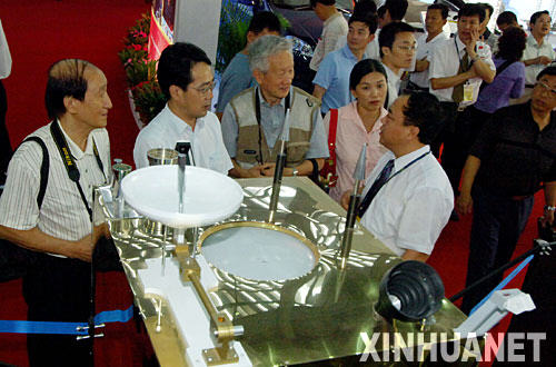 10��13�գ�����ǰ�텢�^�Č��I(y��)�ˆT�ڡ��϶�һ̖�����������l(w��i)��ģ��ǰ��Մ��