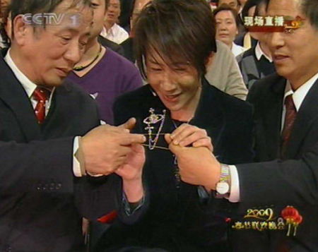 �c���鿴��һ��